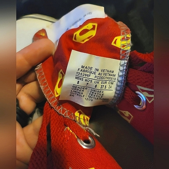 DC Comics Superman Converse Unisex Hi Top Sneaker M5/W7 - Picture 6 of 7